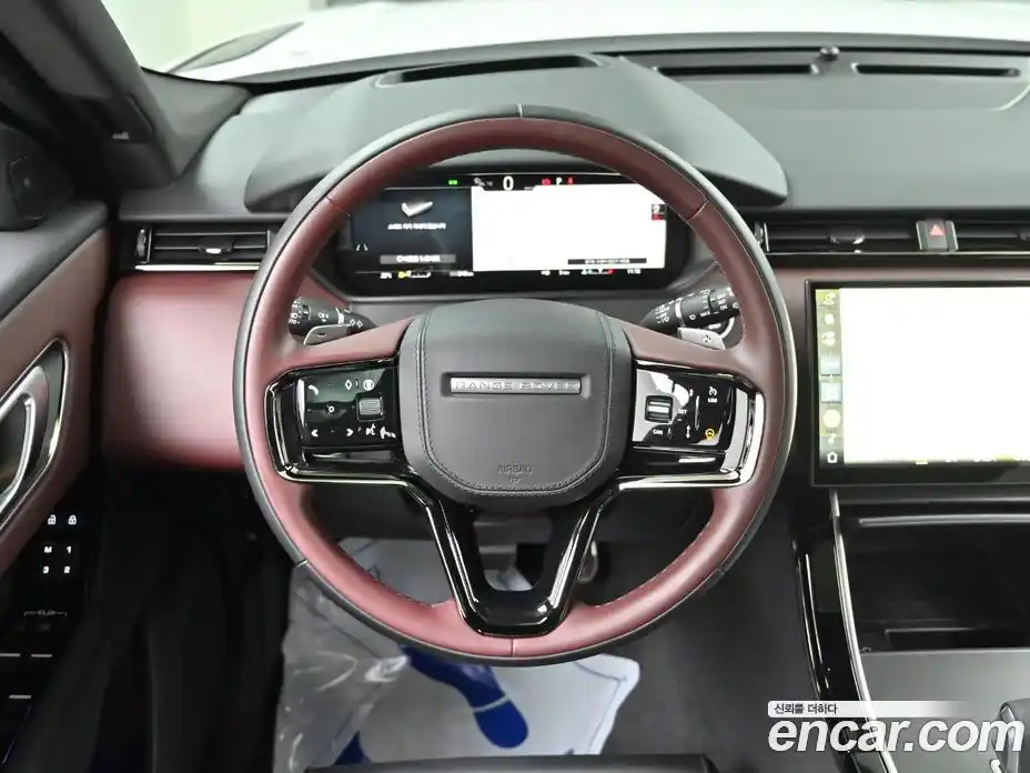 Land Rover Range-Rover Velar 2025 3.0 гидро в Москве № 1915296, фото 13