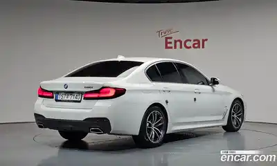 BMW 5-Series, 2022