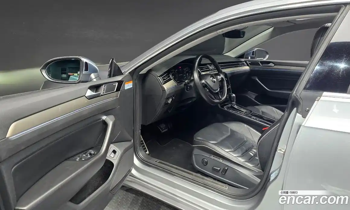 Volkswagen Arteon 2019 2.0 гидро в Москве № 1917942, фото 11