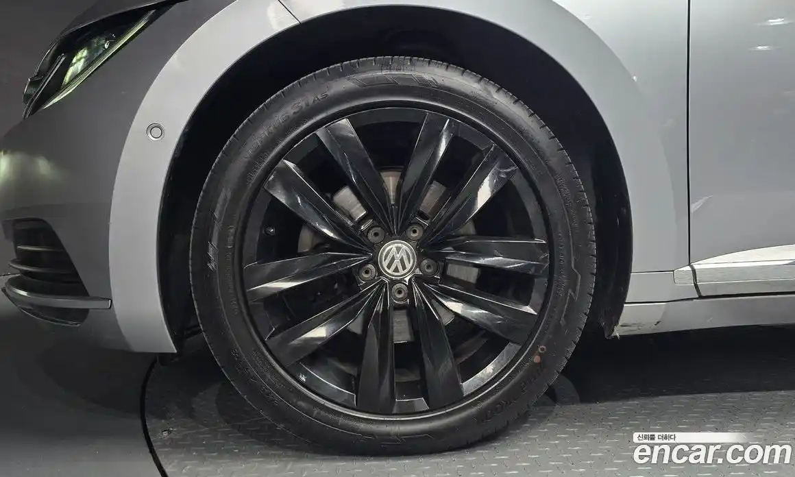 Volkswagen Arteon 2019 2.0 гидро в Москве № 1917942, фото 5