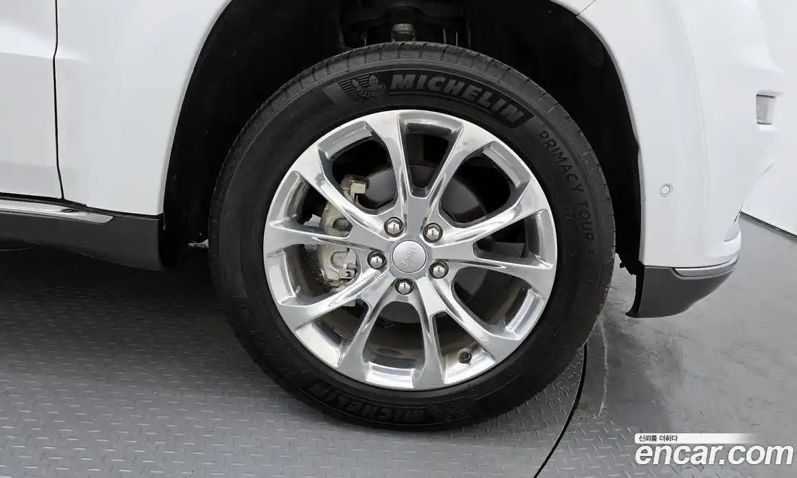 Jeep Cherokee 2019 3.6 гидро в Москве № 1919246, фото 7
