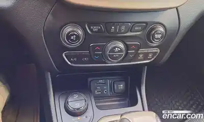 Jeep Cherokee 2014 2.0 гидро в Москве № 1919439, миниатюра 7