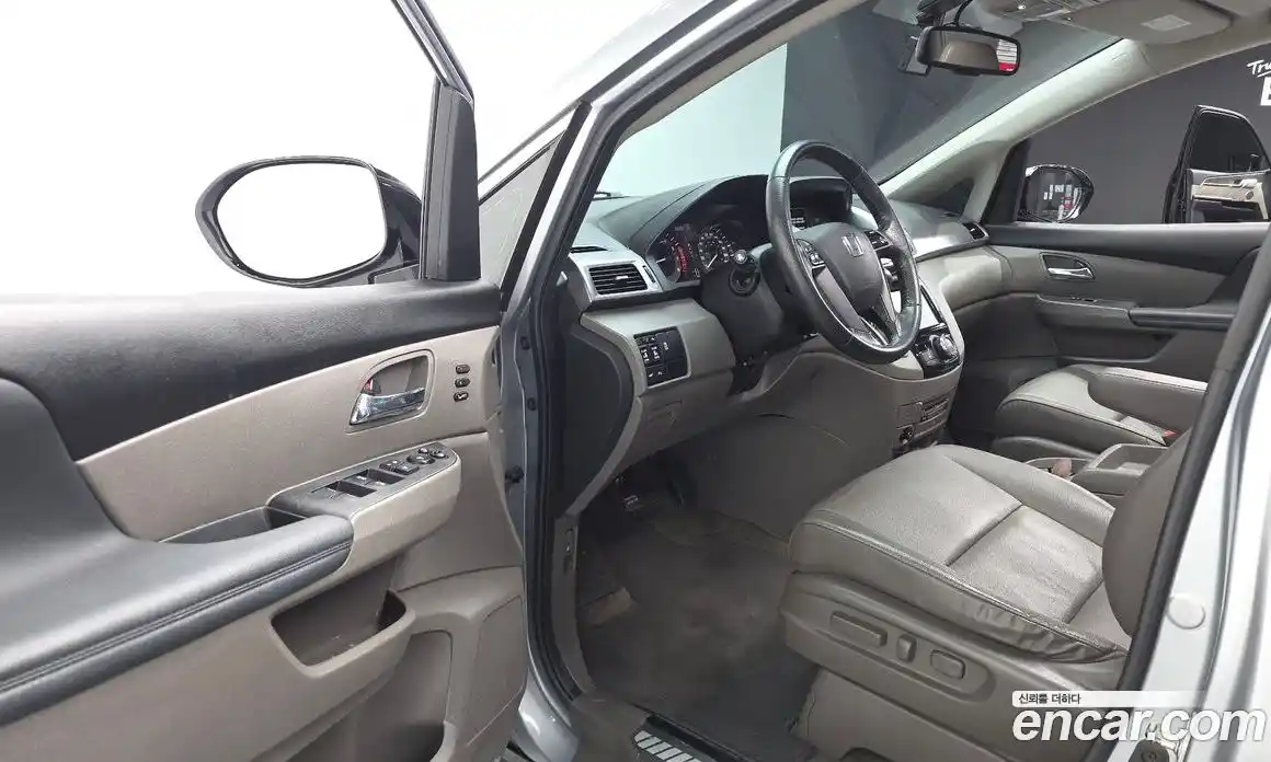 Honda Odyssey 2015 3.5 гидро в Москве № 1919847, фото 11