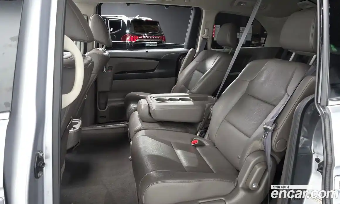 Honda Odyssey 2015 3.5 гидро в Москве № 1919847, фото 12