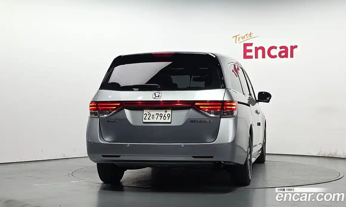 Honda Odyssey 2015 3.5 гидро в Москве № 1919847, фото 4