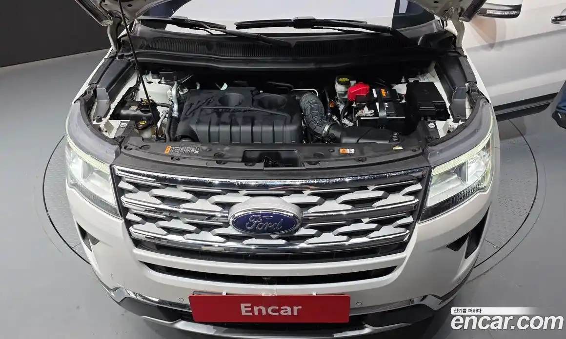 Ford Explorer 2018 2.3 гидро в Москве № 1920395, фото 6