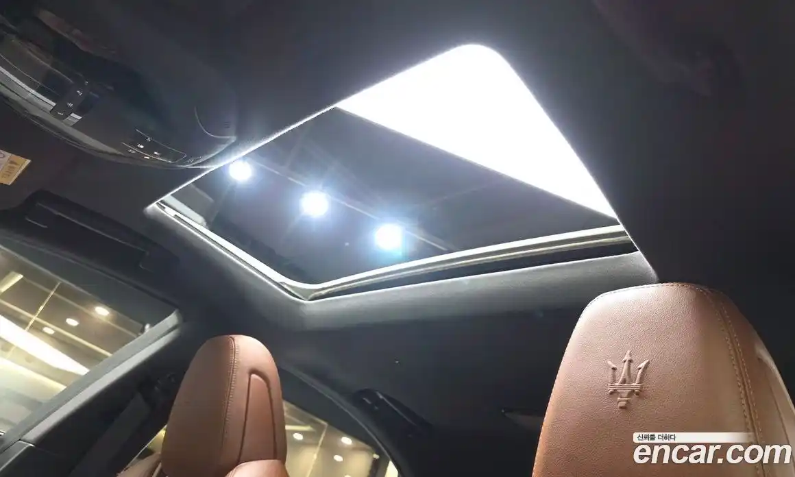 Maserati Ghibli 2018 3.0 гидро, фото 19