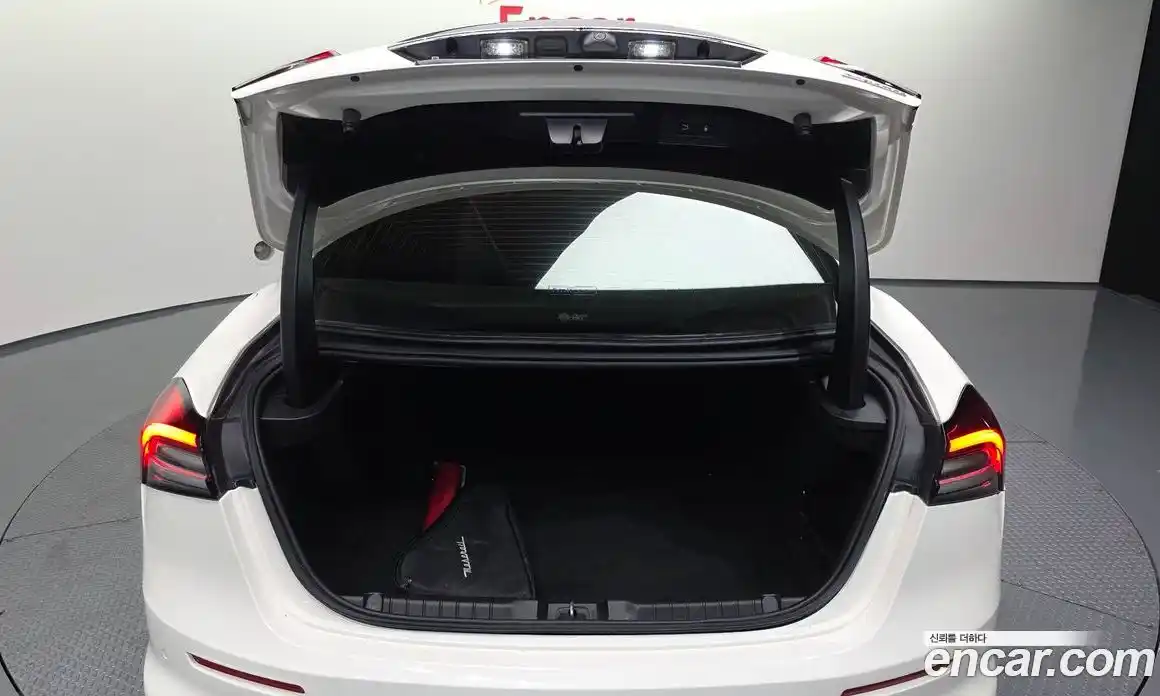 Maserati Ghibli 2018 3.0 гидро, фото 20