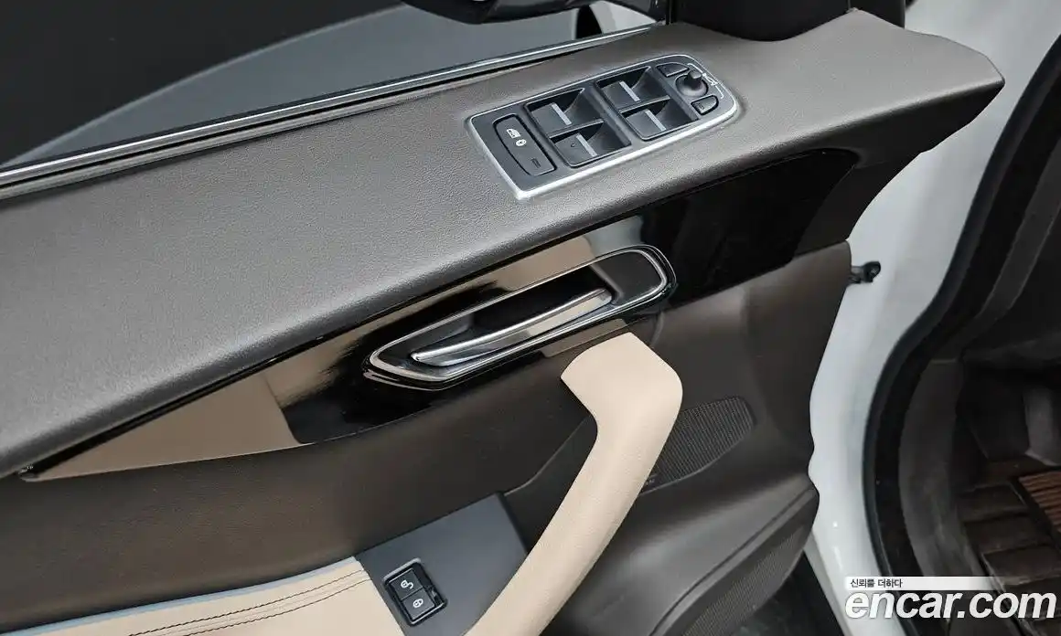 Jaguar F-Pace 2018 2.0 гидро в Москве № 1921176, фото 22
