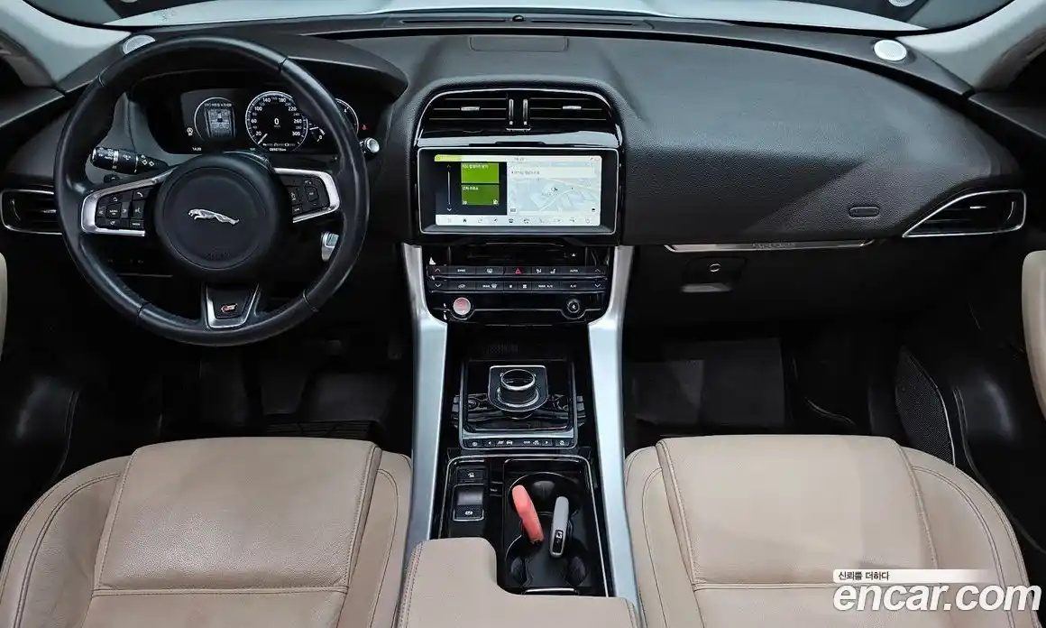 Jaguar F-Pace 2018 2.0 гидро в Москве № 1921176, фото 9