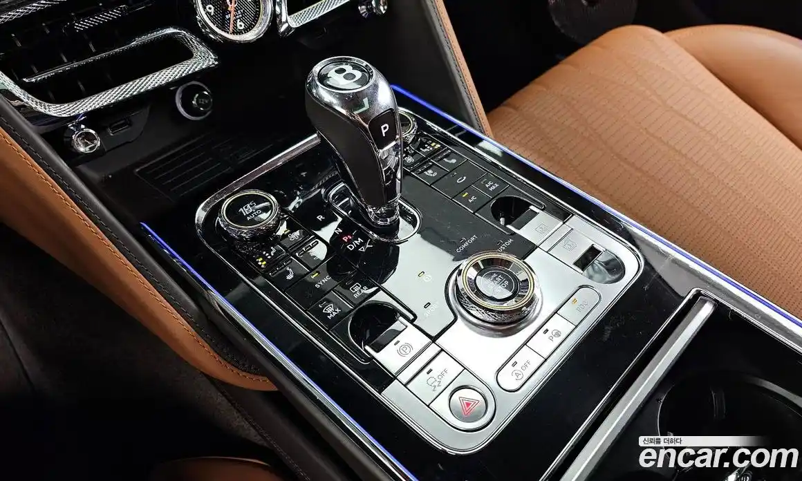 Bentley Flying Spur 2021 4.0 гидро, фото 12