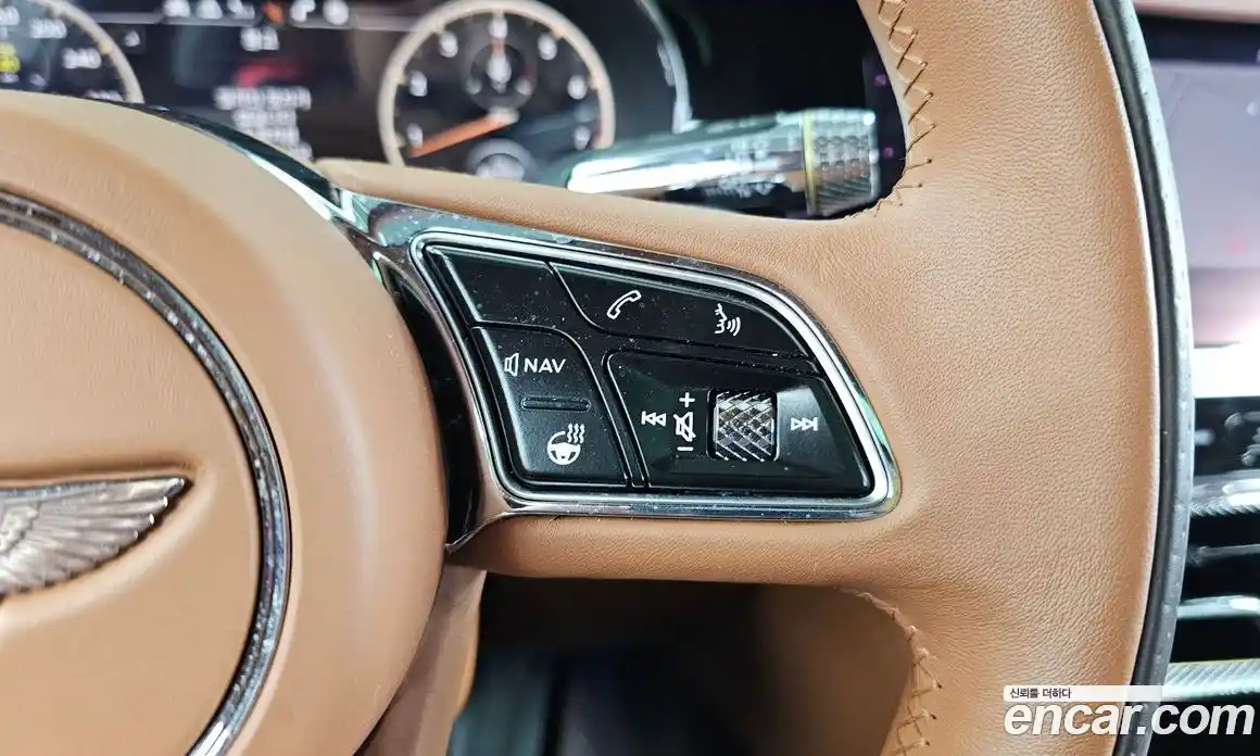 Bentley Flying Spur 2021 4.0 гидро, фото 32