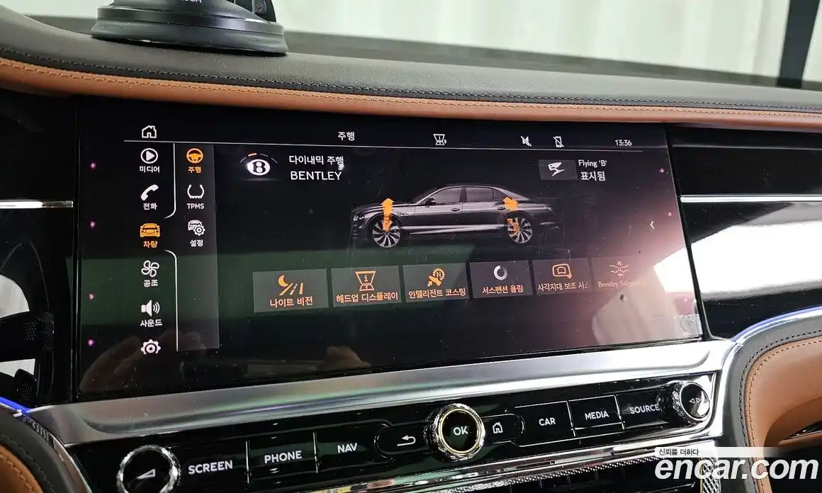 Bentley Flying Spur 2021 4.0 гидро, фото 33