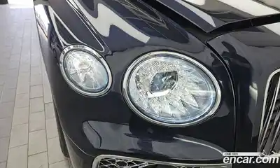 Bentley Flying Spur 2021 4.0 гидро, миниатюра 8