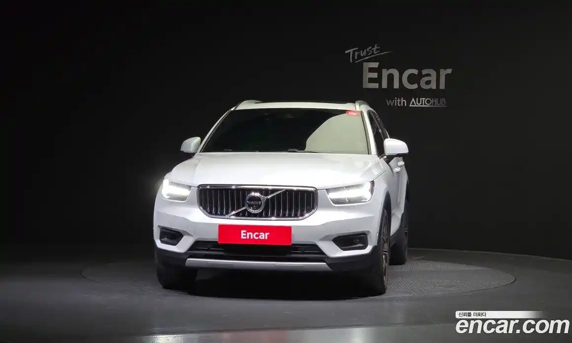 Volvo XC40 2021 2.0 гидро в Москве № 212856, фото 3