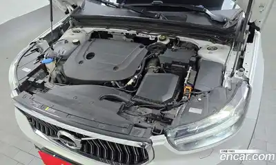 Volvo XC40 2021 2.0 гидро в Москве № 212856, миниатюра 6