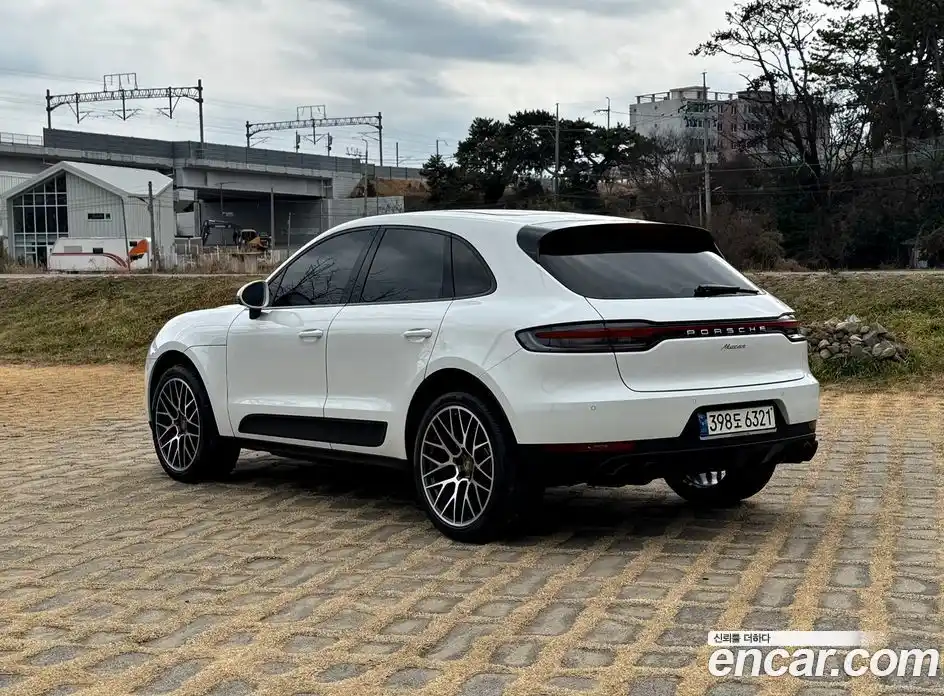 Porsche Macan 2021 2.0 гидро в Москве № 231013, фото 18