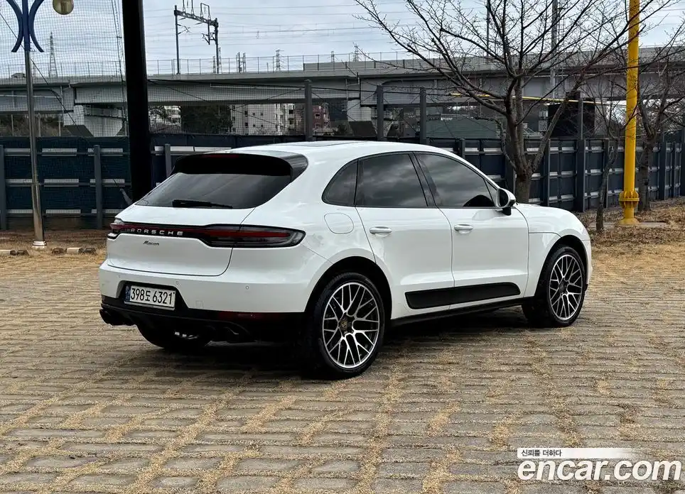 Porsche Macan 2021 2.0 гидро в Москве № 231013, фото 19