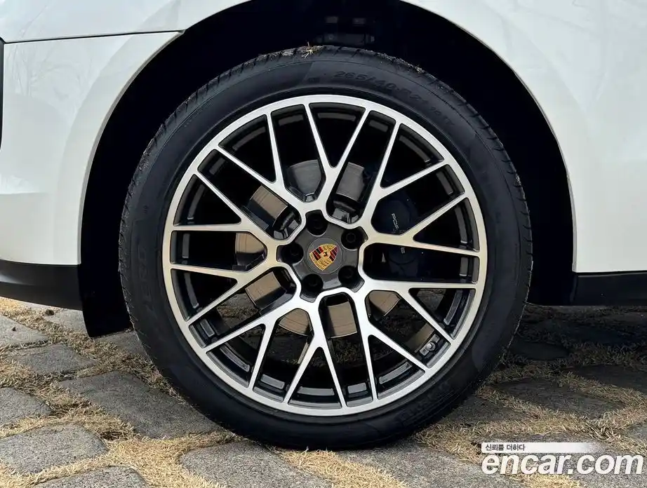 Porsche Macan 2021 2.0 гидро в Москве № 231013, фото 7