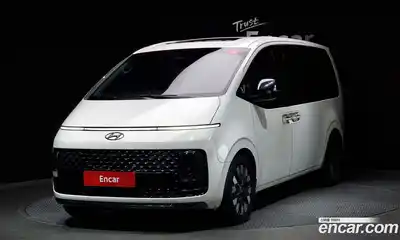 Hyundai Staria, 2023