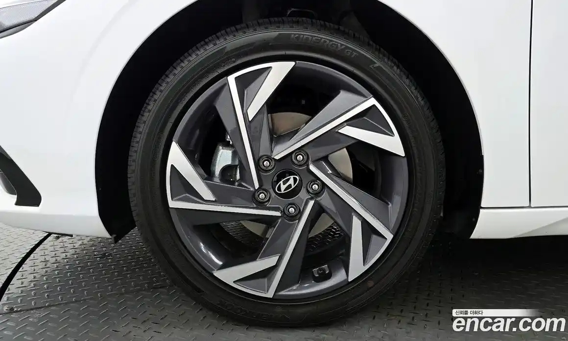 Hyundai Avante 2025 1.6 гидро в Москве № 1244469, фото 4