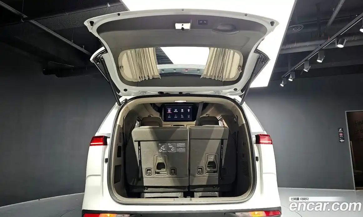 Kia Canival 2021 3.5 гидро в Москве, фото 31