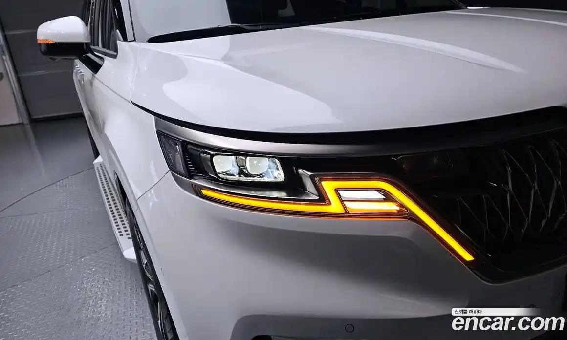 Kia Canival 2021 3.5 гидро в Москве, фото 8