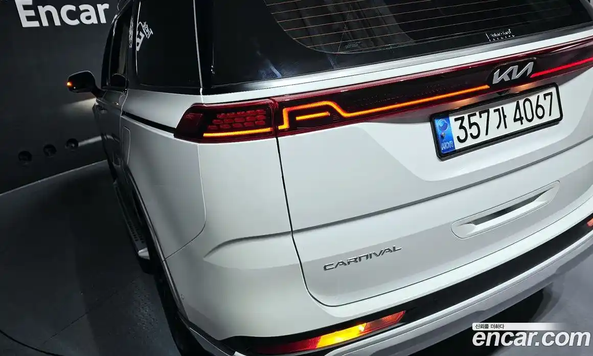 Kia Canival 2021 3.5 гидро в Москве, фото 9