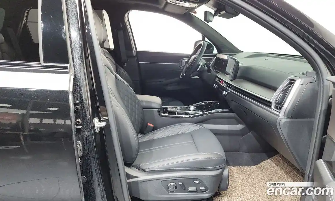 Kia Sorento 2023 2.5 гидро в Москве № 1245053, фото 17