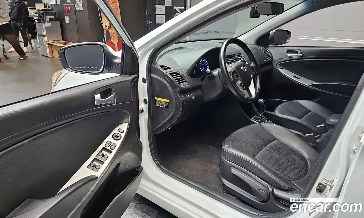 Hyundai Accent 2015 1.4 гидро в Москве № 1278027, фото 13