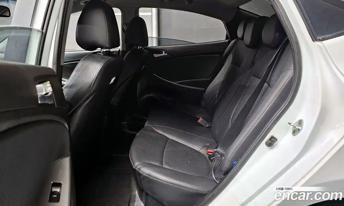 Hyundai Accent 2015 1.4 гидро в Москве № 1278027, фото 18