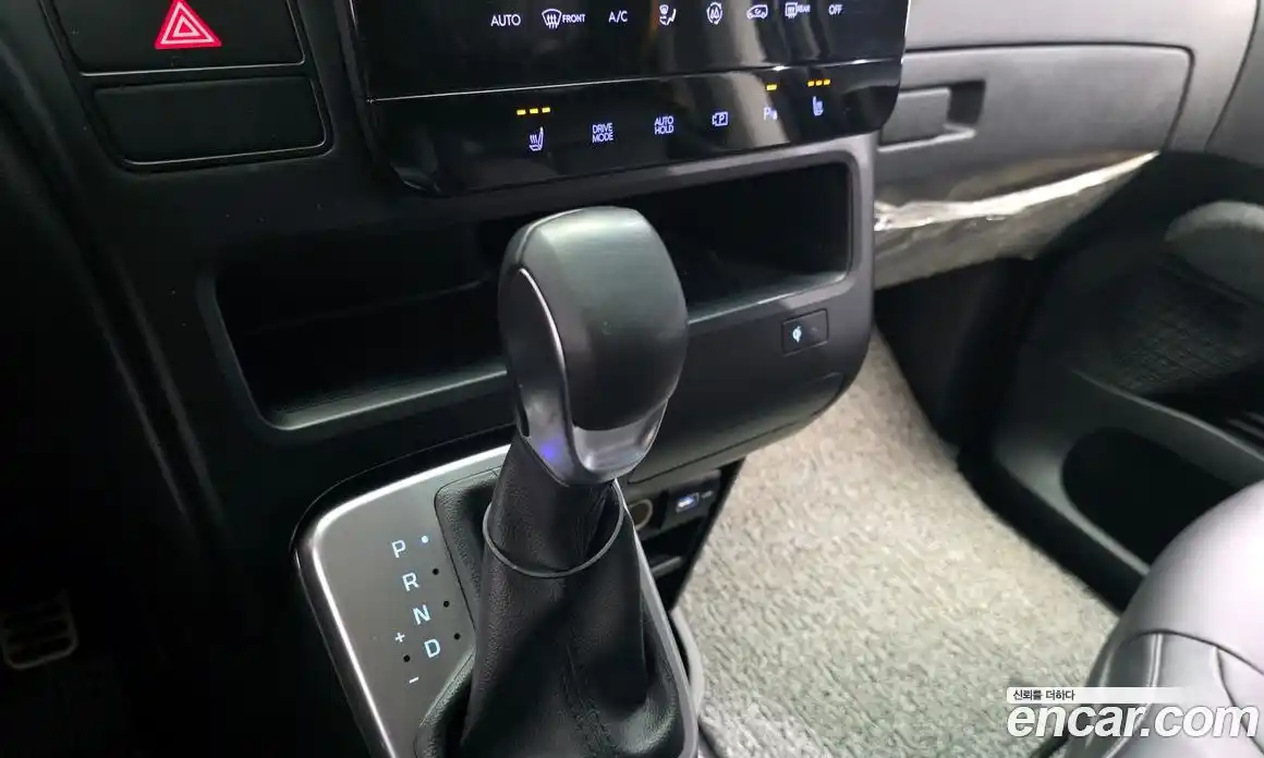 Hyundai Staria 2024 2.2 гидро в Москве № 1317800, фото 12