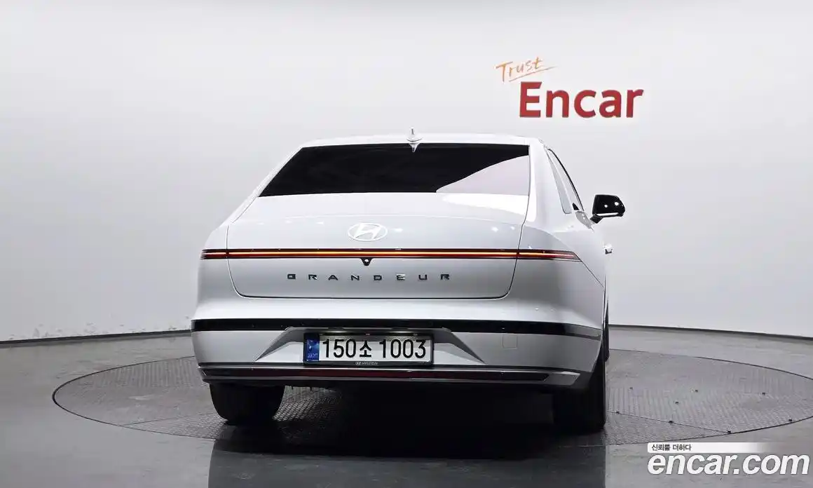Hyundai Grandeur 2023 2.5 гидро в Москве № 1317914, фото 4