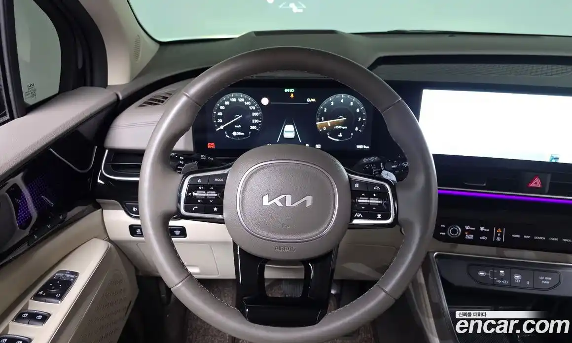 Kia Canival 2025 3.5 гидро в Москве № 1418092, фото 18