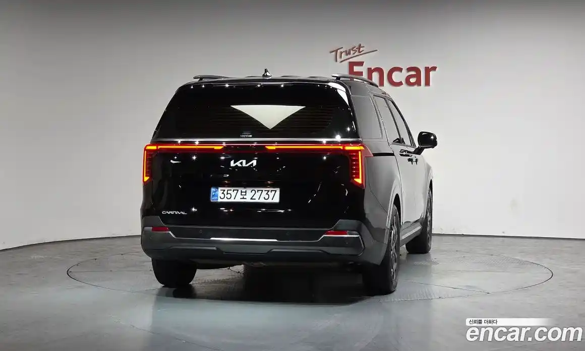 Kia Canival 2025 3.5 гидро в Москве № 1418092, фото 3