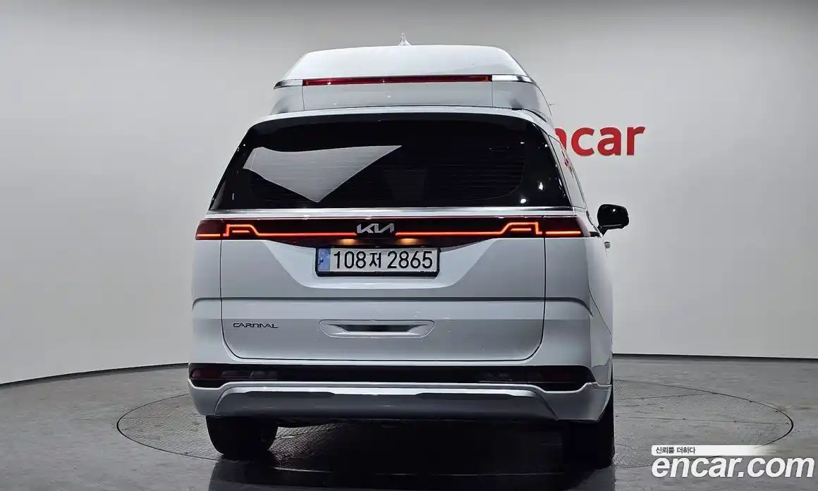 Kia Canival 2023 3.5 гидро в Москве № 1418175, фото 4