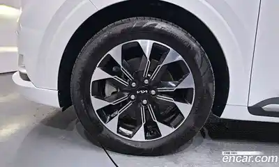 Kia Canival 2023 3.5 гидро в Москве № 1418175, миниатюра 5