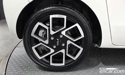 Kia Ray 2023 1.0 гидро в Москве № 1418244, миниатюра 5