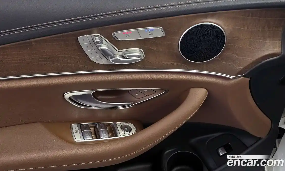 Mercedes-Benz E-Class 2022 2.0 гидро в Москве, фото 17