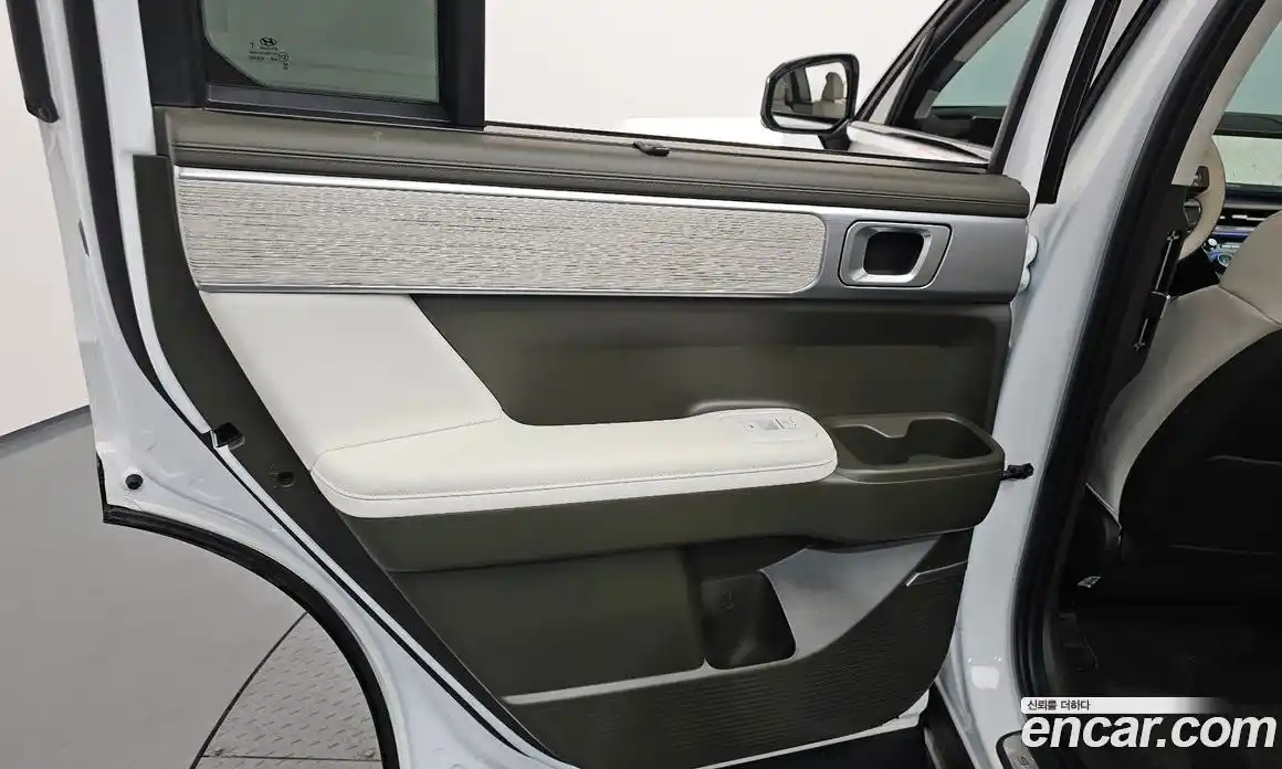 Hyundai Santa Fe 2025 2.5 гидро в Москве № 1537204, фото 15
