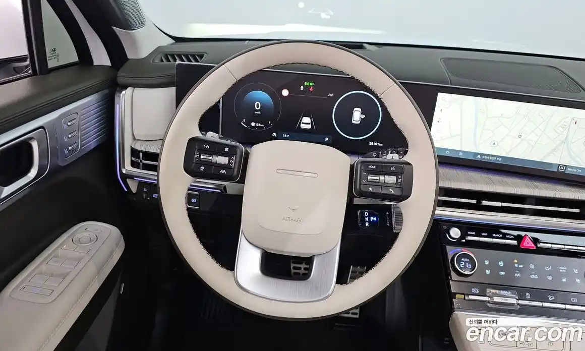 Hyundai Santa Fe 2025 2.5 гидро в Москве № 1537204, фото 18