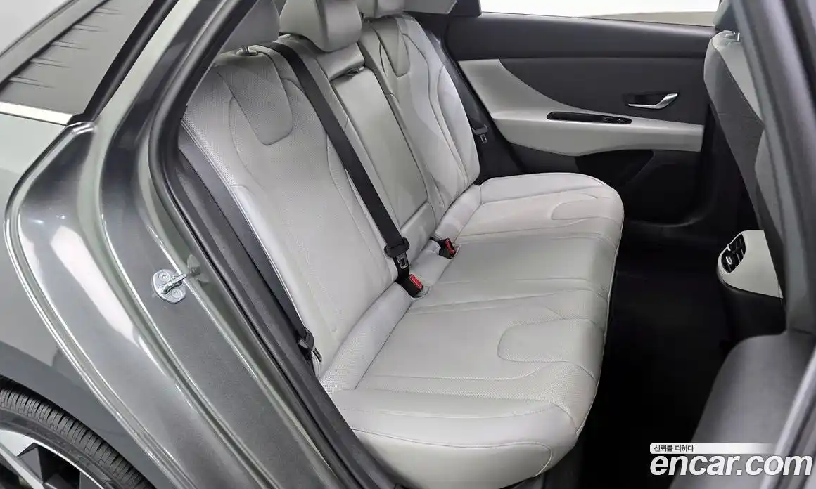 Hyundai Avante 2022 1.6 гидро в Москве № 1610594, фото 17