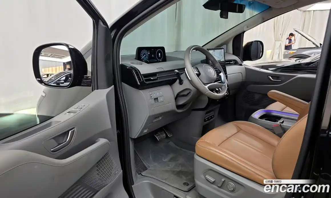 Hyundai Staria 2024 1.6 гидро в Москве, фото 13