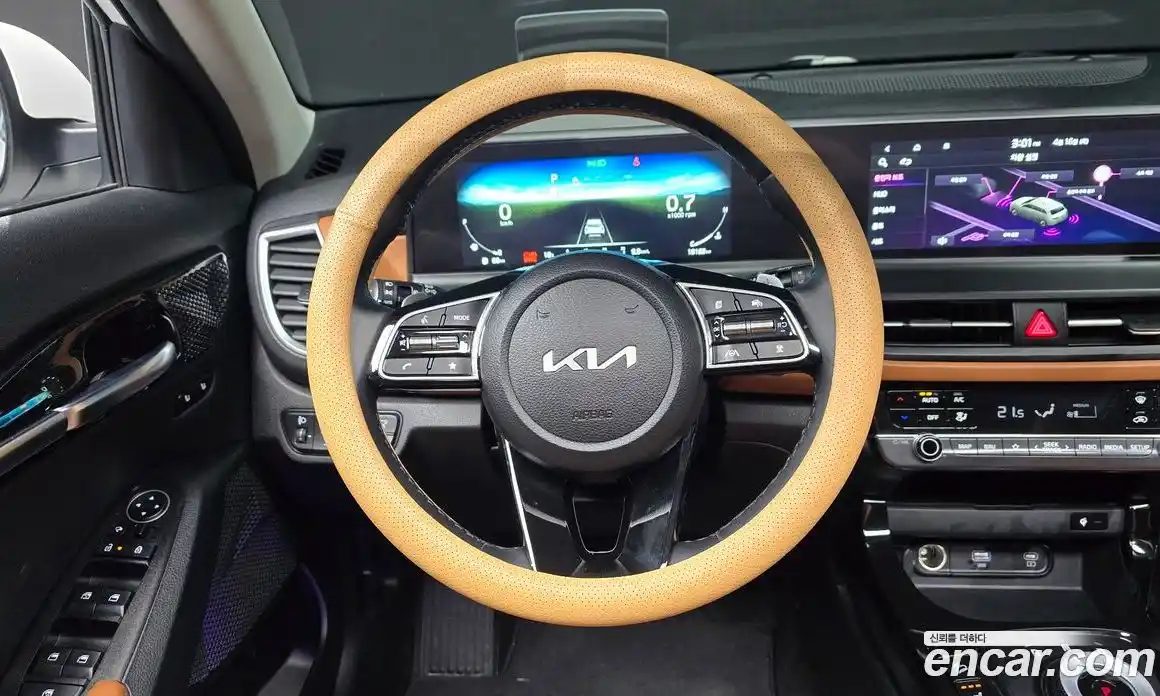 Kia Seltos 2023 1.6 гидро в Москве № 1611218, фото 19