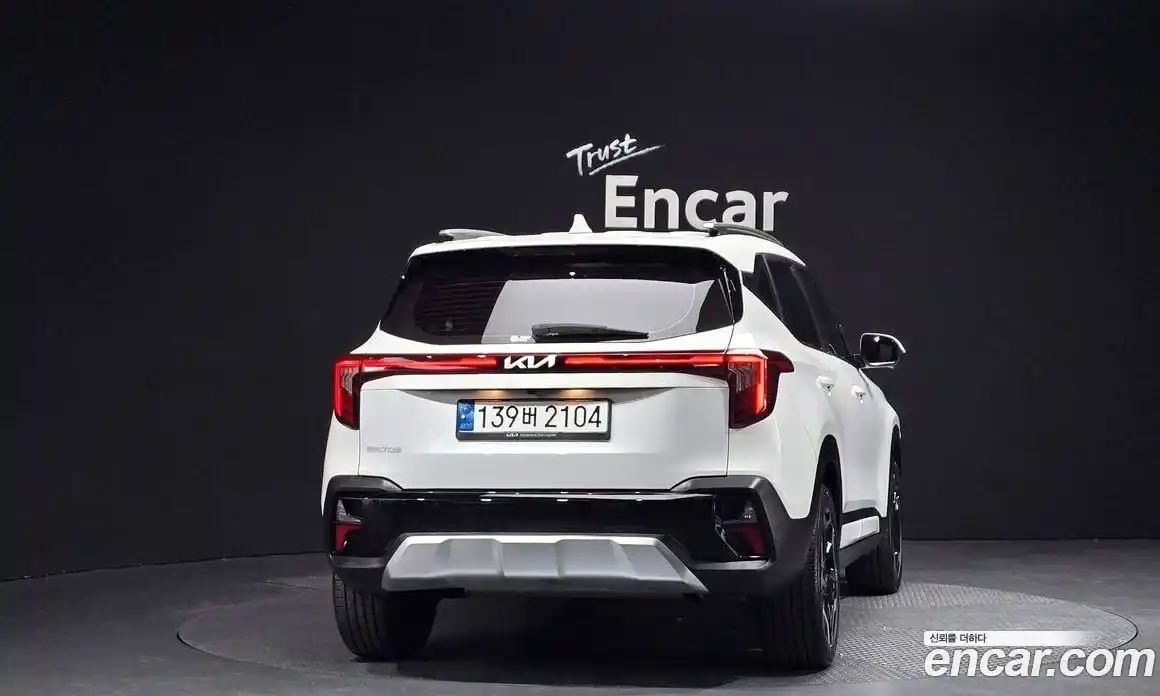 Kia Seltos 2023 1.6 гидро в Москве № 1611218, фото 4