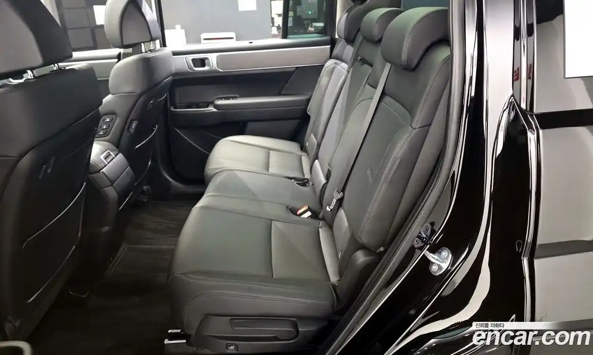 Hyundai Santa Fe 2025 2.5 гидро в Москве № 1683674, фото 18