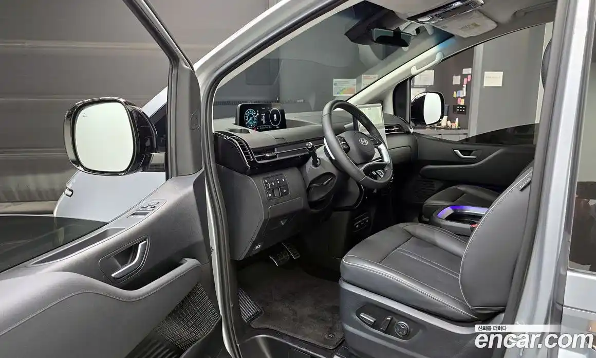Hyundai Staria 2025 2.2 гидро в Москве № 1683898, фото 13