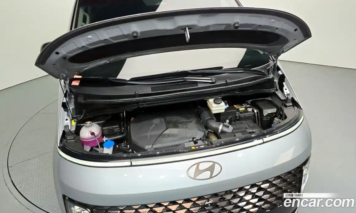 Hyundai Staria 2025 2.2 гидро в Москве № 1683898, фото 6