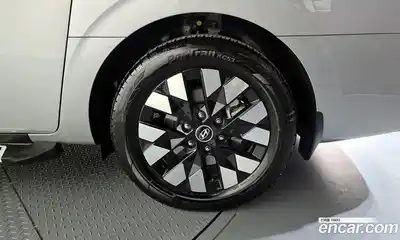 Hyundai Staria 2025 2.2 гидро в Москве № 1683898, миниатюра 7