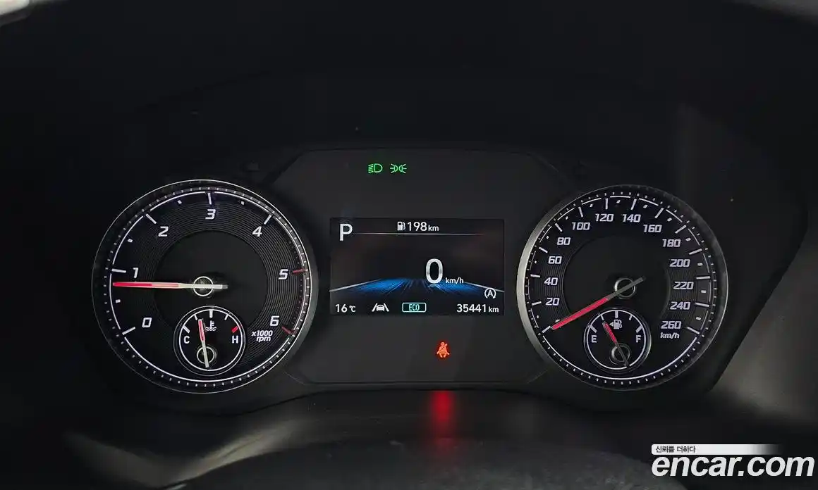 Hyundai Santa Fe 2021 2.2 гидро в Москве № 1684114, фото 11